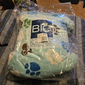 The Big One Plush Throw Blanket - Blue and Green Paw Print